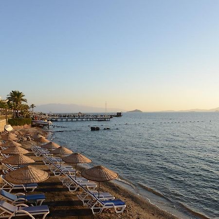 Ado Beach Hotel Turgutreis Kültér fotó