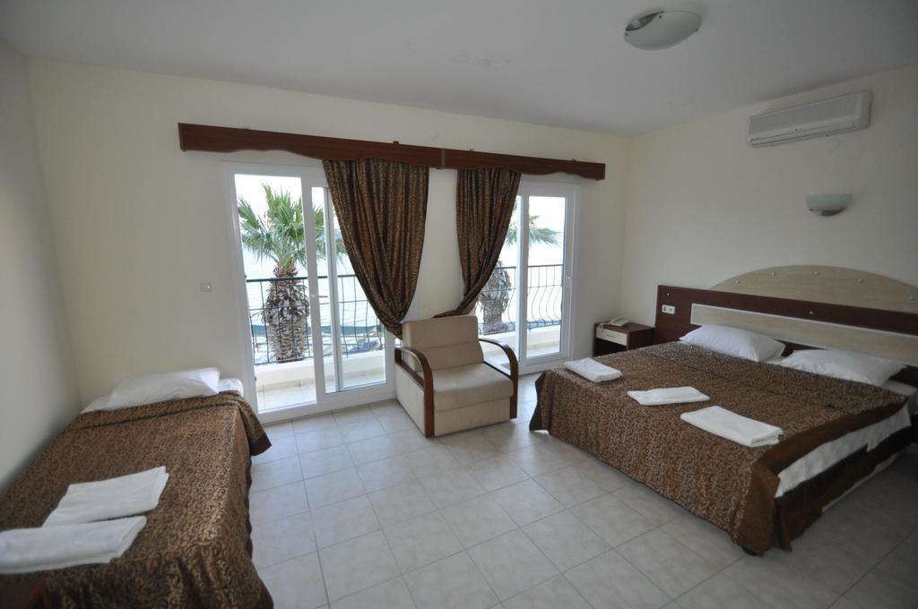 Ado Beach Hotel Turgutreis Szoba fotó